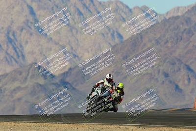 media/Dec-18-2022-SoCal Trackdays (Sun) [[8099a50955]]/Turn 10 (140pm)/